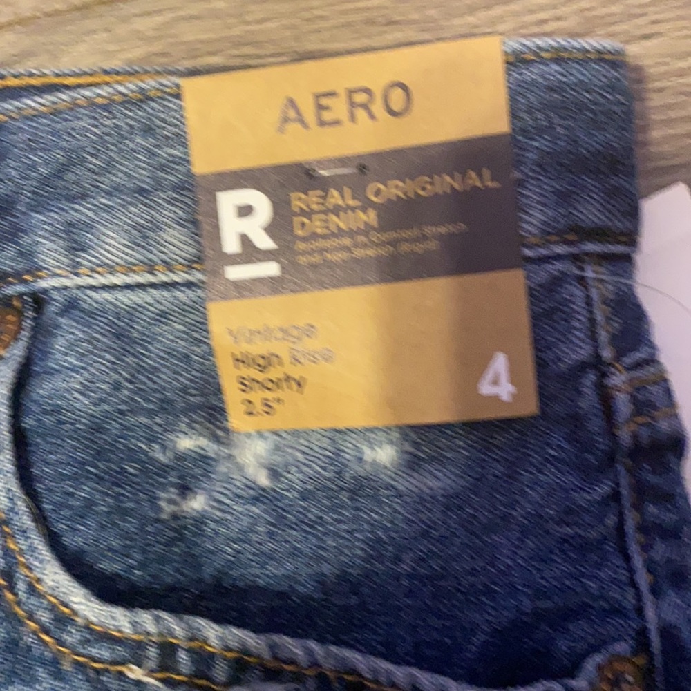 I’m selling jean shorts, size 4 from Aeropostale. - Picture 3 of 3